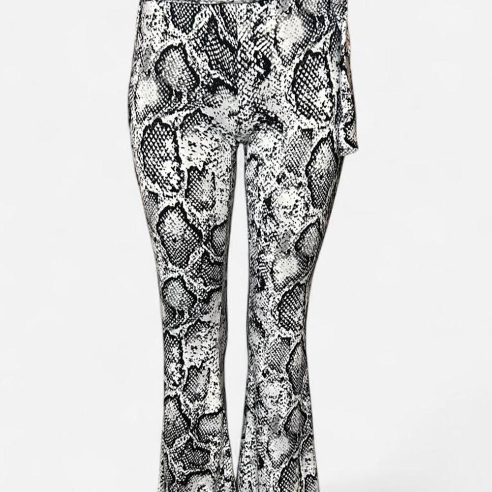 Black white snake print